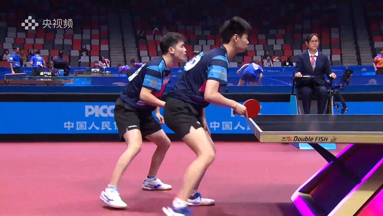 包含英格兰队险胜中国队，许昕惊艳四座的词条