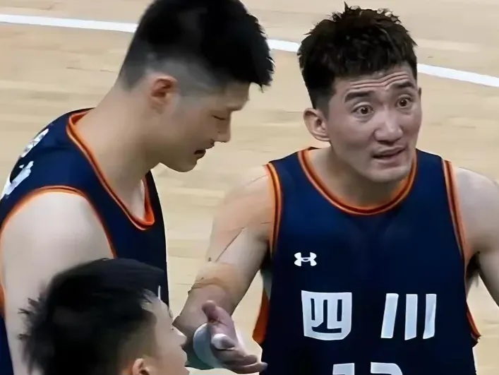 太阳力克热火，孙铭徽关键制胜