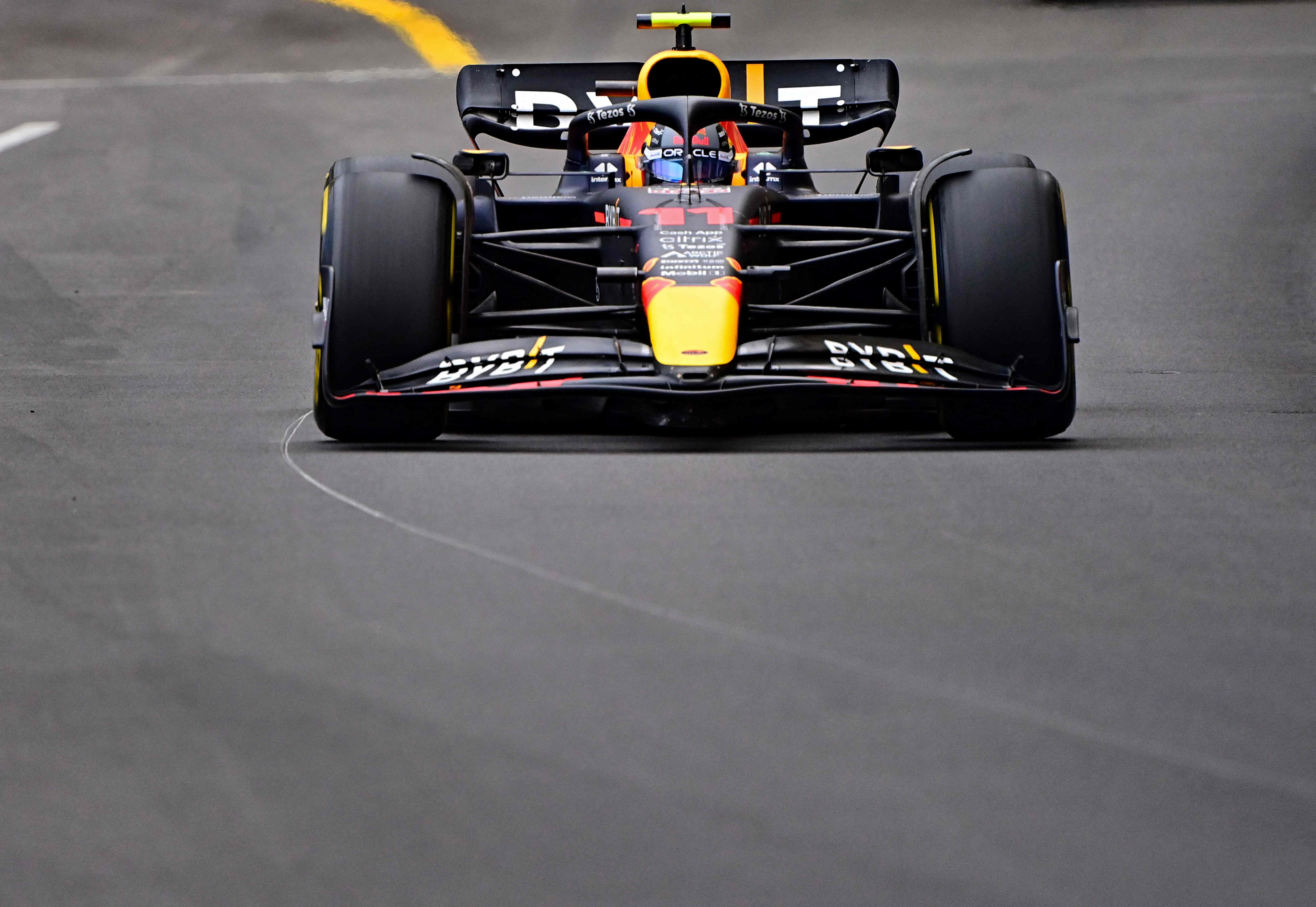 法拉利碾压红牛二队，佩雷兹惊艳四座