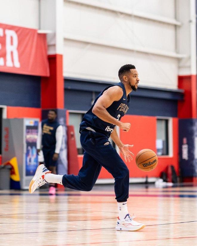 76人险胜公牛，麦科勒姆刷新纪录